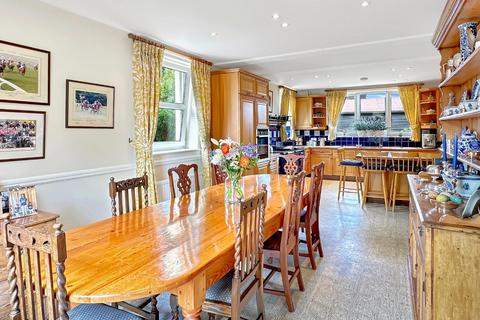 5 bedroom detached house for sale, St. Marys Square, Newmarket