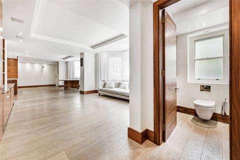 3 bedroom apartment for sale, Elm Park Gardens, London, SW10