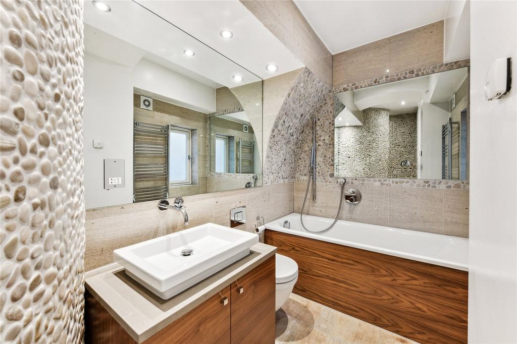 Principal Ensuite