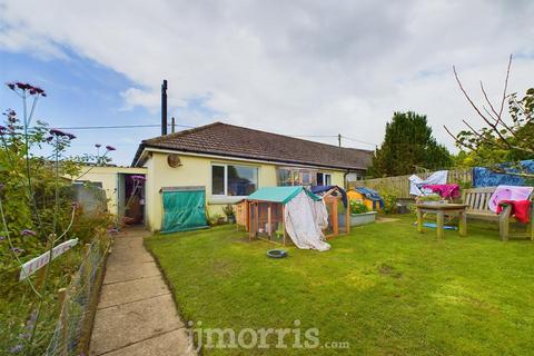 2 bedroom semi-detached bungalow for sale, 7 Hyfrydle, Letterston, Haverfordwest