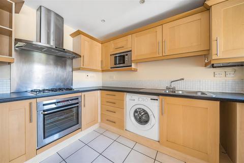 2 bedroom flat to rent, Richmond Road, Kingston Upon Thames KT2