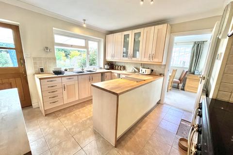 10 Butts Close, Williton, Taunton, TA4 4SB