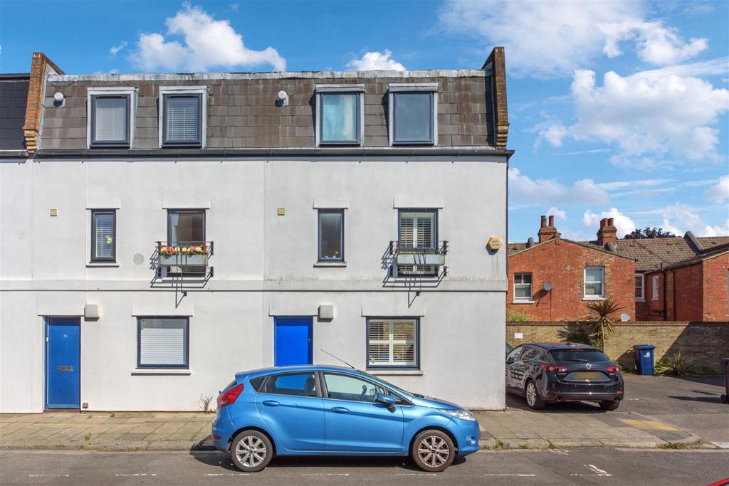 Graham Road, W4 - FOR SALE