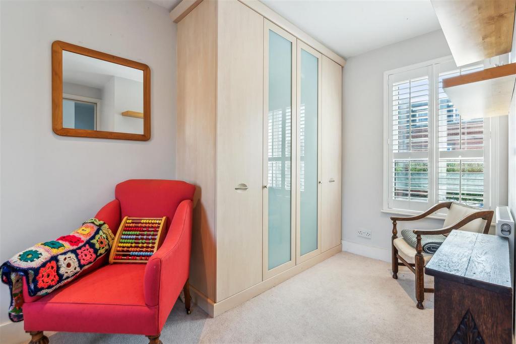 Graham Road, W4 - FOR SALE