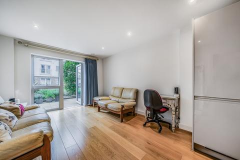 1 bedroom apartment for sale, Station View, Guildford, Surrey, GU1