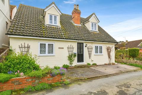 The Bungalow Back Lane, Great Oakley, Harwich, CO12 5AR