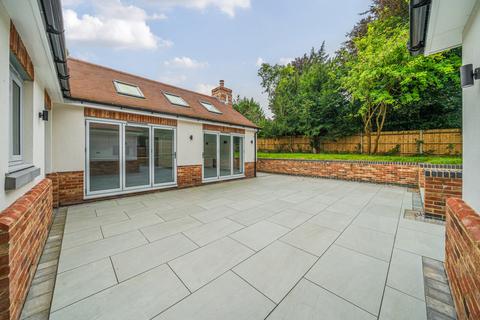 3 bedroom bungalow for sale, The Ridgeway, Fetcham, Leatherhead, KT22