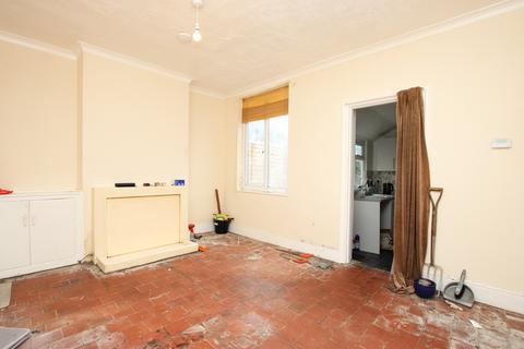 3 bedroom terraced house for sale, Oxford Street, Kettering NN16