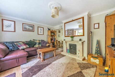 3 bedroom semi-detached house for sale, Juniper Close, Surrey GU1