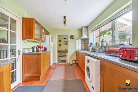 3 bedroom semi-detached house for sale, Juniper Close, Surrey GU1