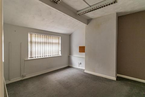 Property to rent, Church Street, Macclesfield SK11