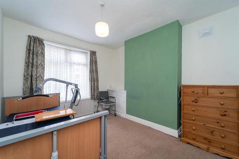 2 bedroom end of terrace house for sale, Hill Street, Withington