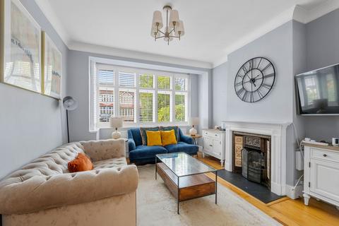 147 Bridgewood Road, Worcester Park, KT4 8XT