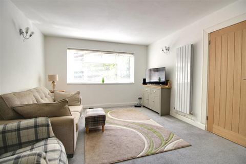 1 bedroom flat for sale, Dunraven Drive, Enfield