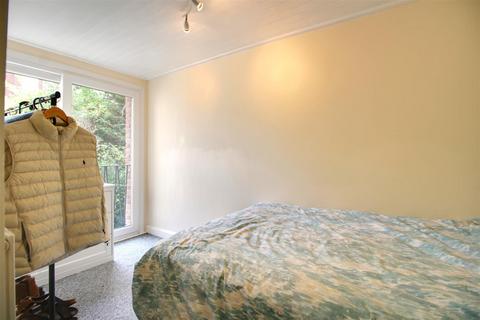 1 bedroom flat for sale, Dunraven Drive, Enfield