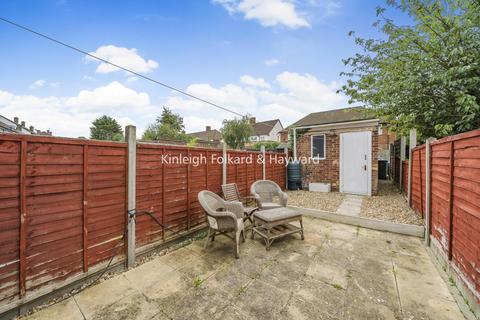 10 Bromhedge, London, SE9 3DZ