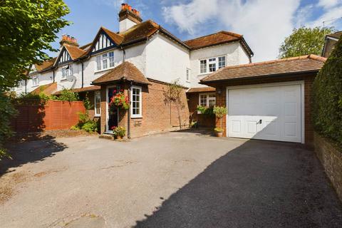 23 Chipperfield Road, Bovingdon, Hemel Hempstead, HP3 0JN