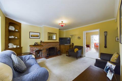 23 Chipperfield Road, Bovingdon, Hemel Hempstead, HP3 0JN