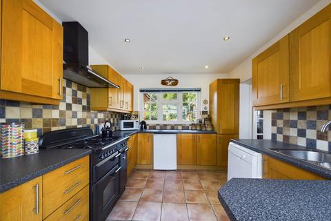 23 Chipperfield Road, Bovingdon, Hemel Hempstead, HP3 0JN