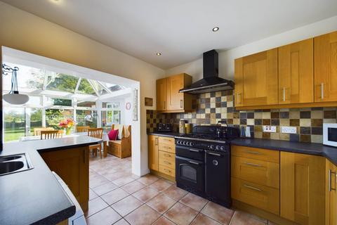 23 Chipperfield Road, Bovingdon, Hemel Hempstead, HP3 0JN