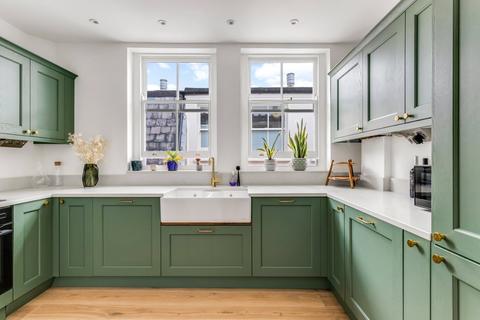 20b Randolph Crescent, London, W9 1DR