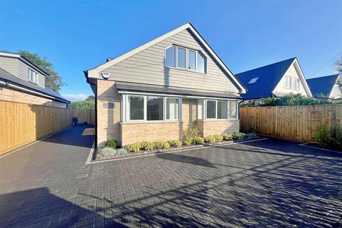 4 bedroom detached bungalow for sale, Christchurch