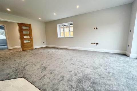 4 bedroom detached bungalow for sale, Christchurch