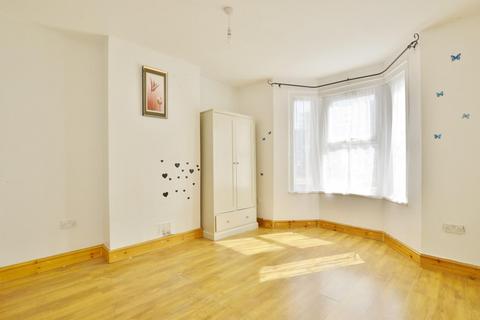 2 bedroom flat for sale, Kildare Road, Canning Town