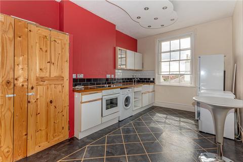 Flat 2, 10 Lansdowne Crescent, Worcester, WR3 8JE