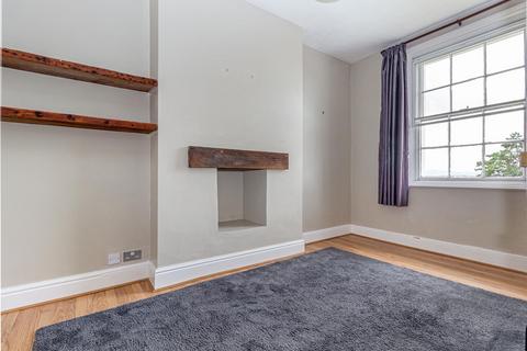 Flat 2, 10 Lansdowne Crescent, Worcester, WR3 8JE