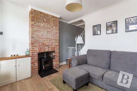 2 bedroom terraced house for sale, London Road, Grays, Essex, RM20