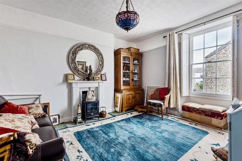 67 The Square, Hartland, Bideford, EX39 6BL
