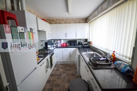 2 bedroom semi-detached bungalow for sale, Helmsley Lawn, Redcar