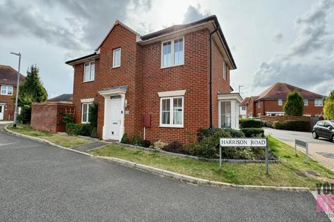 3 bedroom semi-detached house for sale, Harrison Road, Aylesham, Canterbury, CT3 3FL