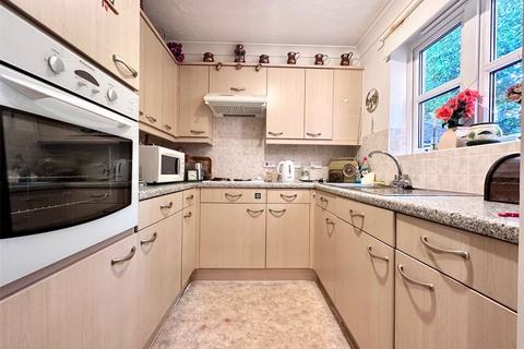 1 bedroom apartment for sale, Branksomewood Road, Fleet, Hampshire, GU51