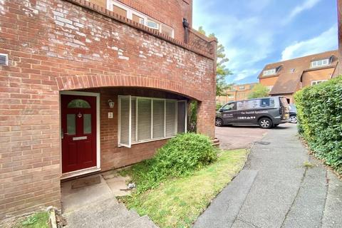 1 bedroom maisonette for sale, Ambleside Walk, Uxbridge, UB8 1XE