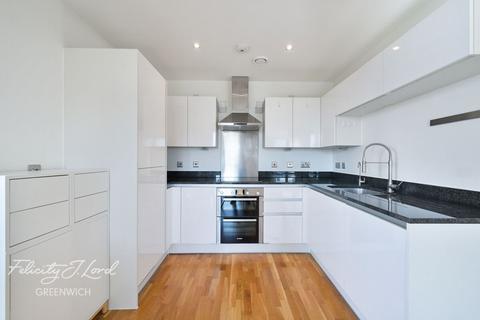 1 bedroom flat for sale, Larkwood Avenue, London, SE10 8GE