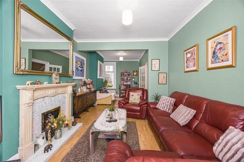 14 Hampton Road, Leytonstone, London, E11 4BZ