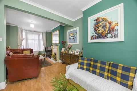 14 Hampton Road, Leytonstone, London, E11 4BZ
