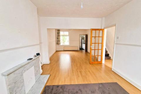 3 bedroom terraced house to rent, Harrow HA3