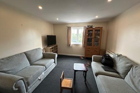 2 bedroom flat for sale, Battalion Way, THATCHAM RG19