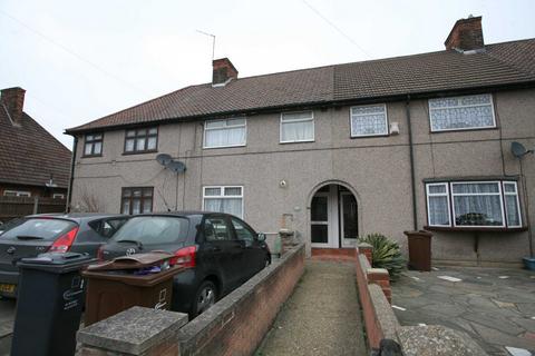 3 bedroom terraced house to rent, Ford Road, Dagenham, RM10