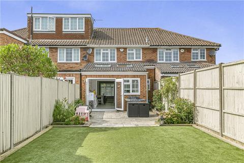 3 bedroom terraced house for sale, Hithermoor Road, Staines-upon-Thames, Surrey, TW19