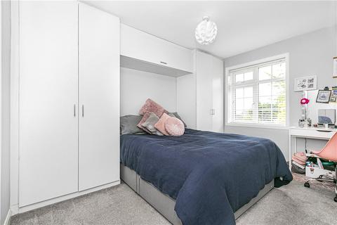65 Hithermoor Road, Staines, TW19 6AR