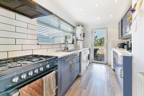 117 Chetwode Road, Tadworth, KT20 5PJ