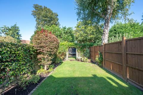 3 bedroom semi-detached house for sale, West Grove, WALTON-ON-THAMES, KT12