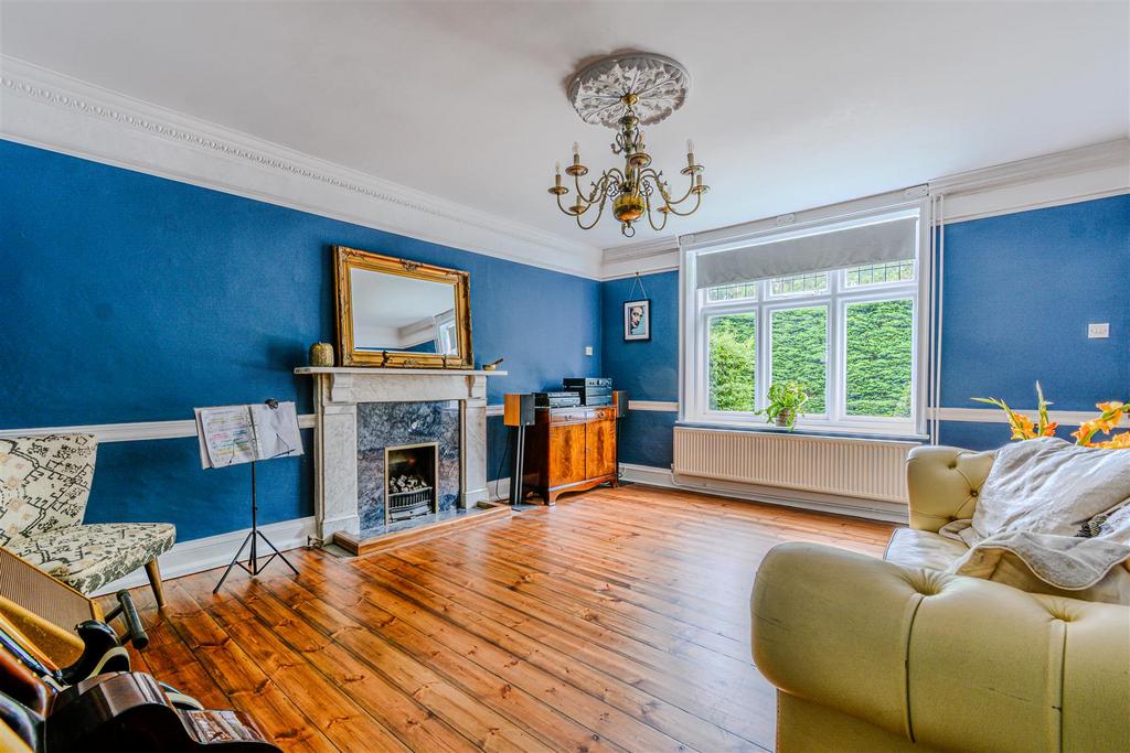 Dining/Music Room