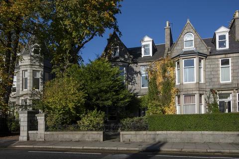 9 bedroom semi-detached house to rent, 302 Great Western Road, Aberdeen, AB10 6PL