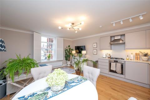 Flat 7, 7a Chequer Street, St Albans, AL1 3YJ