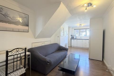 1 bedroom flat to rent, Burnley Road, Dollis Hill, NW10